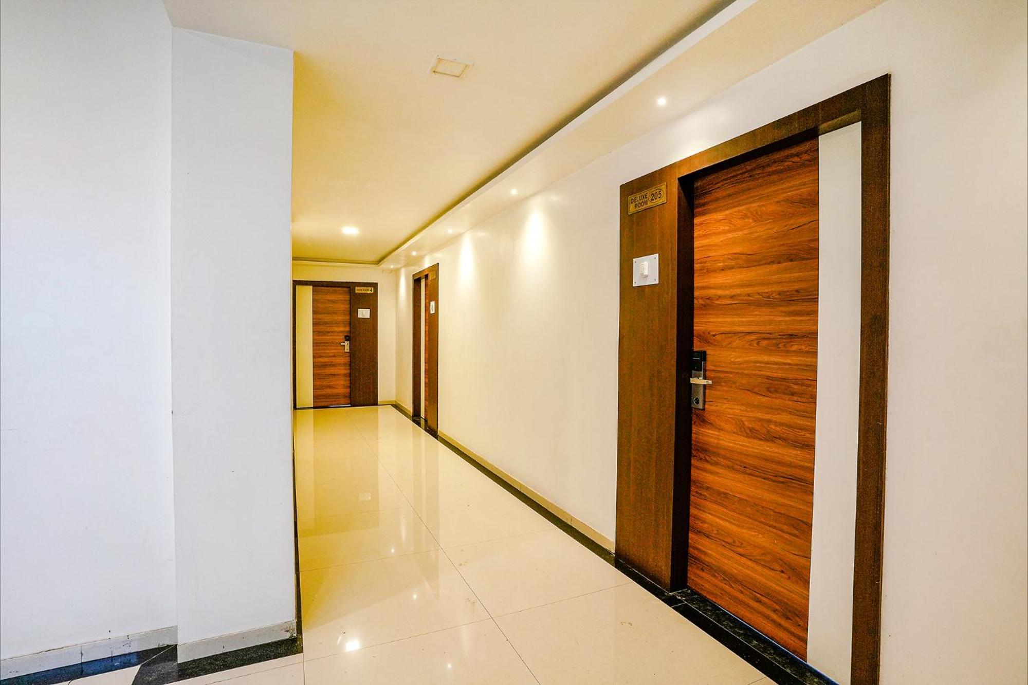 Fabhotel Krishna Inn Kashele Buitenkant foto