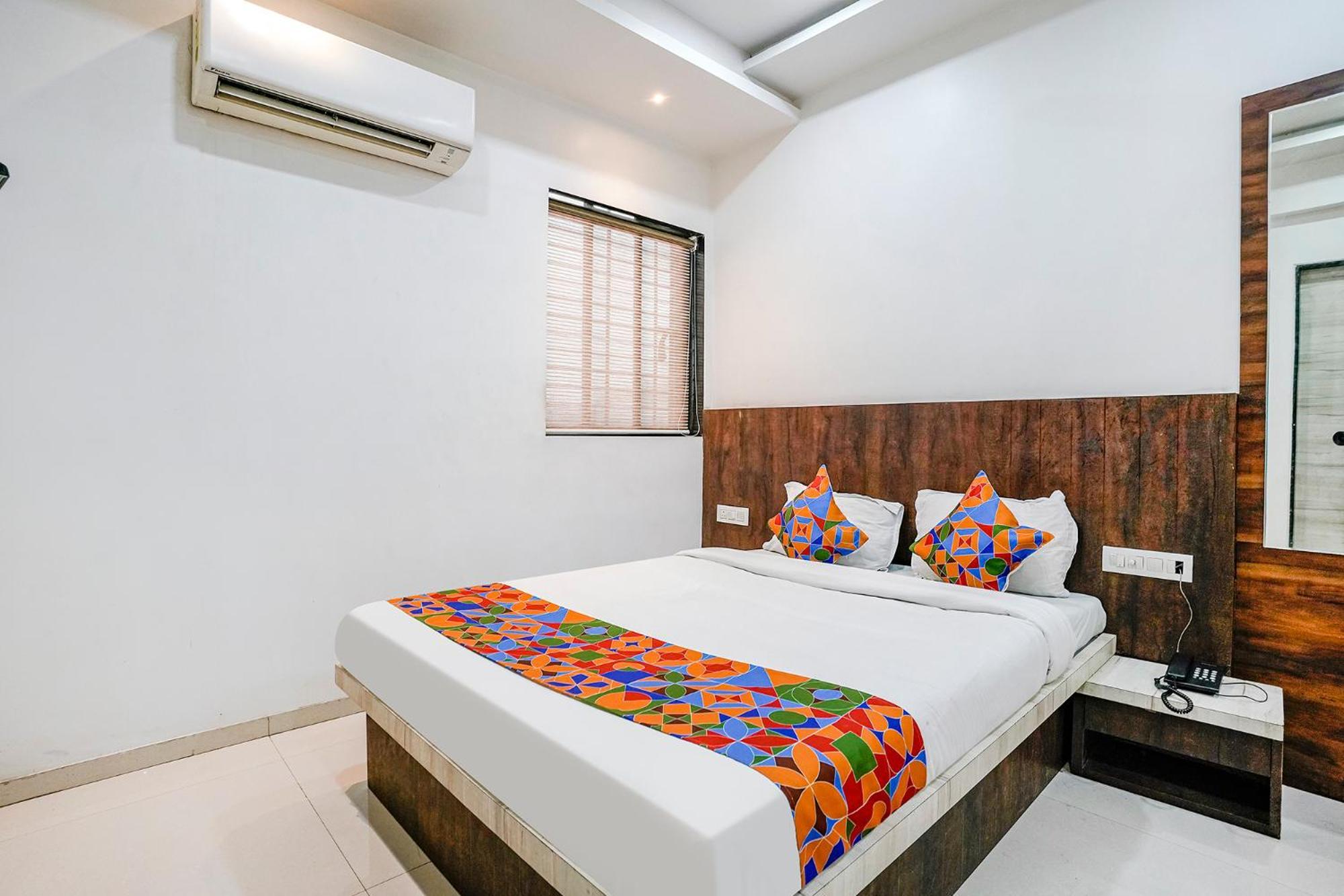 Fabhotel Krishna Inn Kashele Buitenkant foto