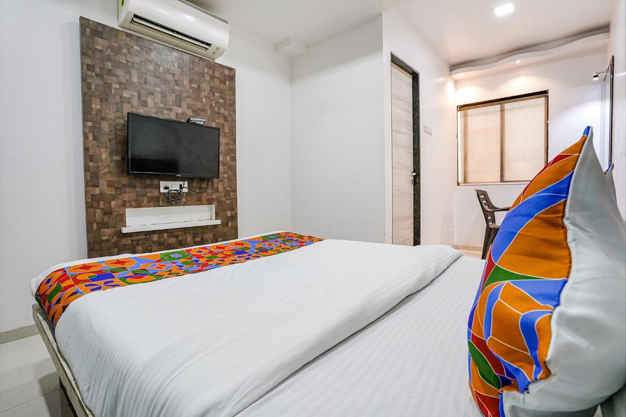 Fabhotel Krishna Inn Kashele Buitenkant foto
