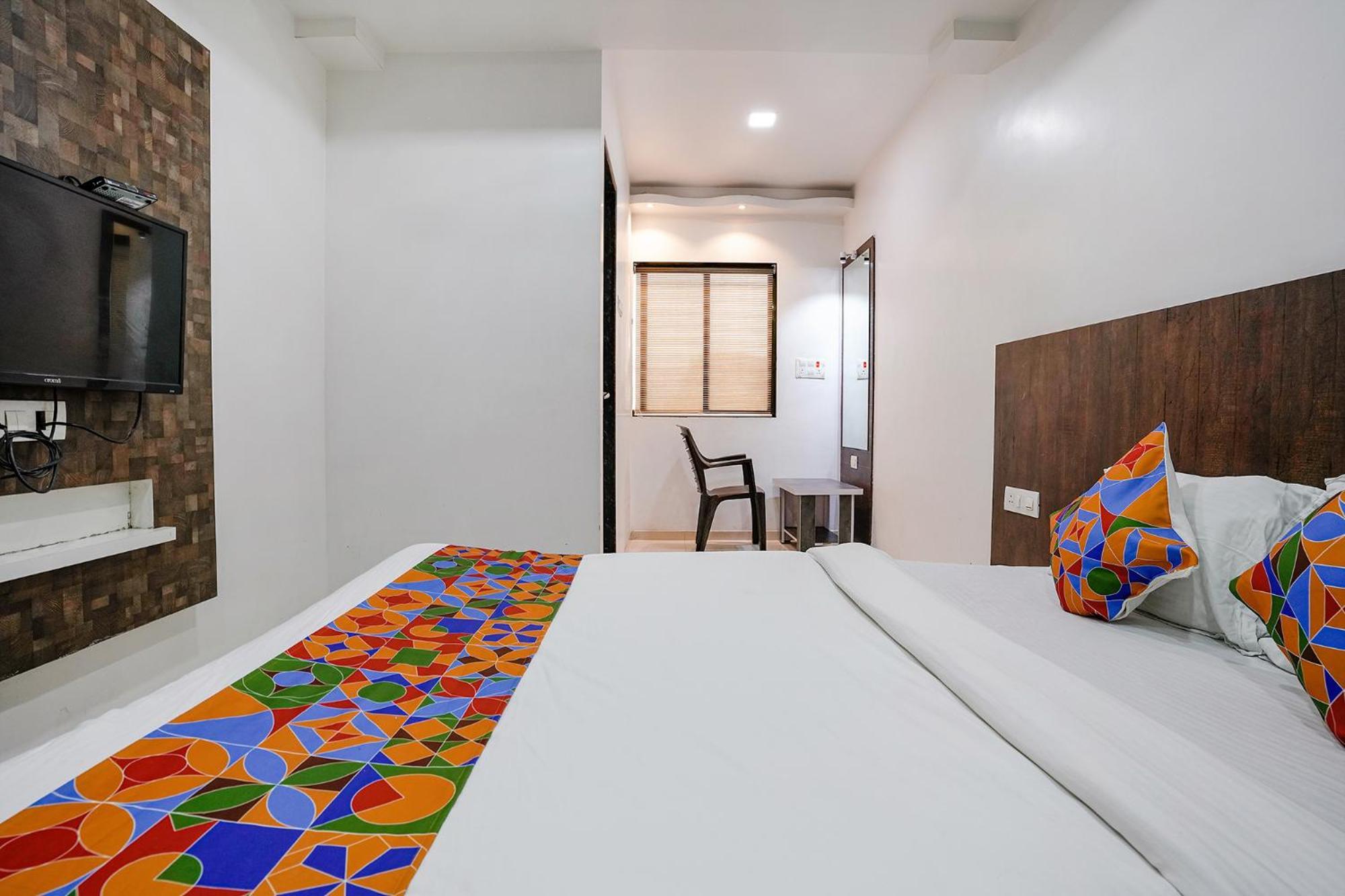 Fabhotel Krishna Inn Kashele Buitenkant foto
